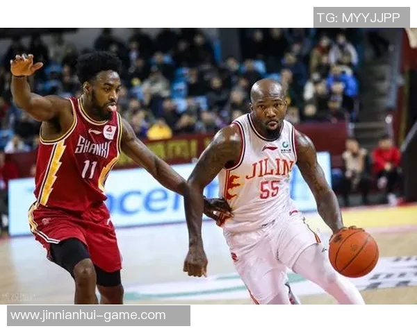 加拉塔萨雷有意引进卢克曼奥斯梅恩积极劝说加盟球队