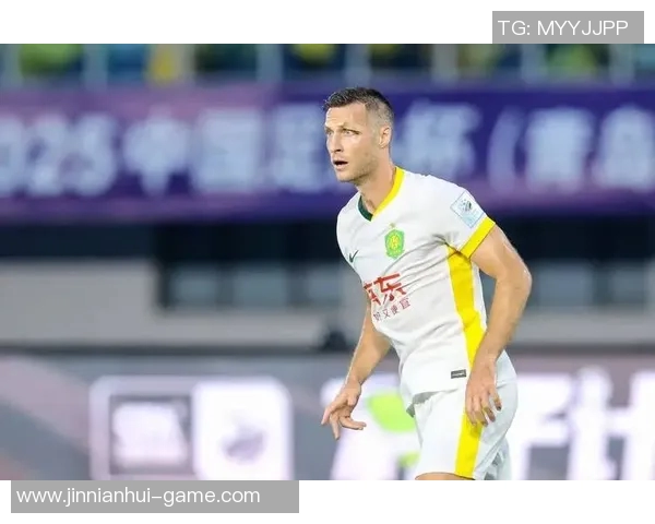 国安队今晨十点启程前往海口进行冬训斯帕吉奇法比奥随队出发